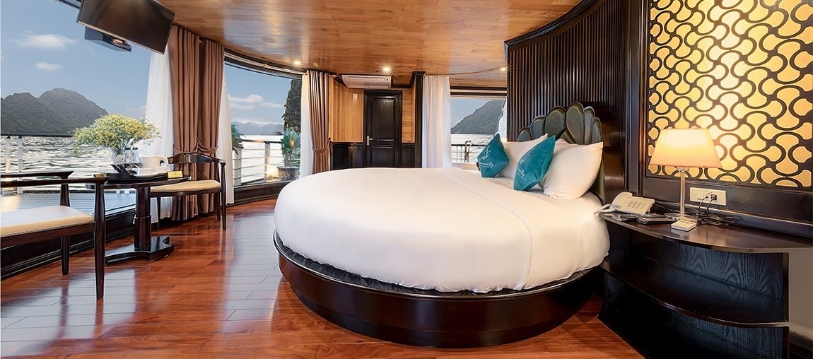 Moon Suite Cabin